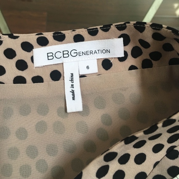 BCBG POLKA DOT MINI SKIRT - Picture 4 of 6